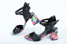 NEW! Цветни дамски сандали на ток - Сатен